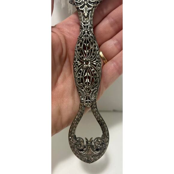 Vintage 1950s Vanity Hair Brush Filigree Floral Silver Dressing Table Handheld - Picture 4 of 4